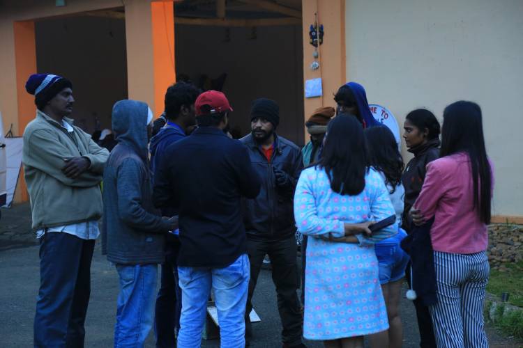 தெலுங்கு பிக் பாஸ் புகழ் 'பானு ஸ்ரீ ரெட்டி' நடித்திருக்கும் லேடீஸ் ஹாஸ்டல் த்ரில்லர் ‘கேட்’..!