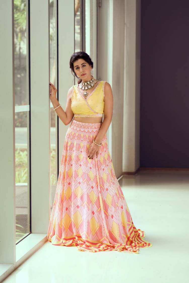 Actress #Nikkigalrani Dazzling Stills!! @nikkigalrani