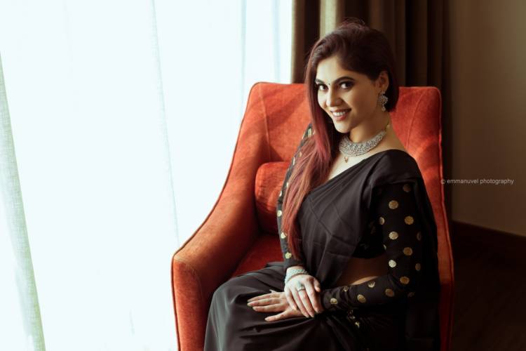 Beautiful Actress #SherinShringar @knowsherin  strikes some stunning poses in this beautiful black outfit.