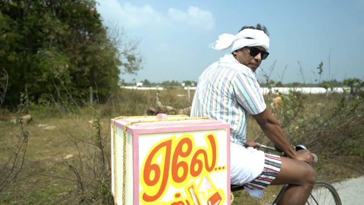 “குச்சி ஐஸ்” விற்கும் சமுத்திரகனி ! 