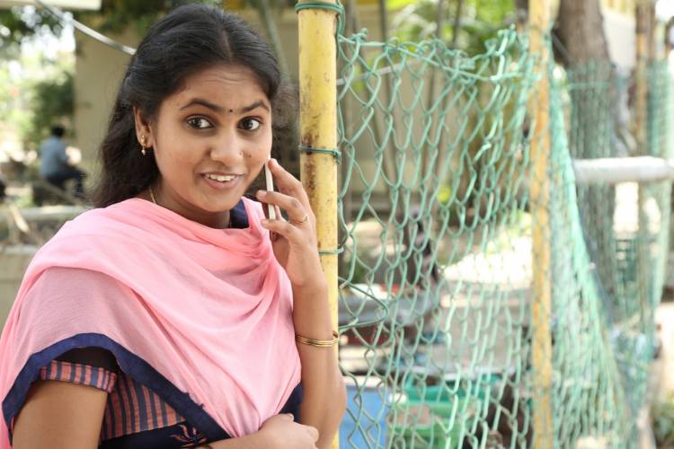 கல்விக்காக ஒரு பெண் மேற்கொள்ளும் பயணத்தை சொல்லும் படம்  “கமலி From நடுக்காவேரி” !