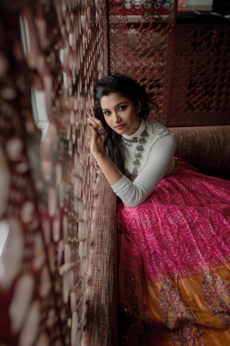 When Attraction meets Attitude! Actress @priya_Bshankar