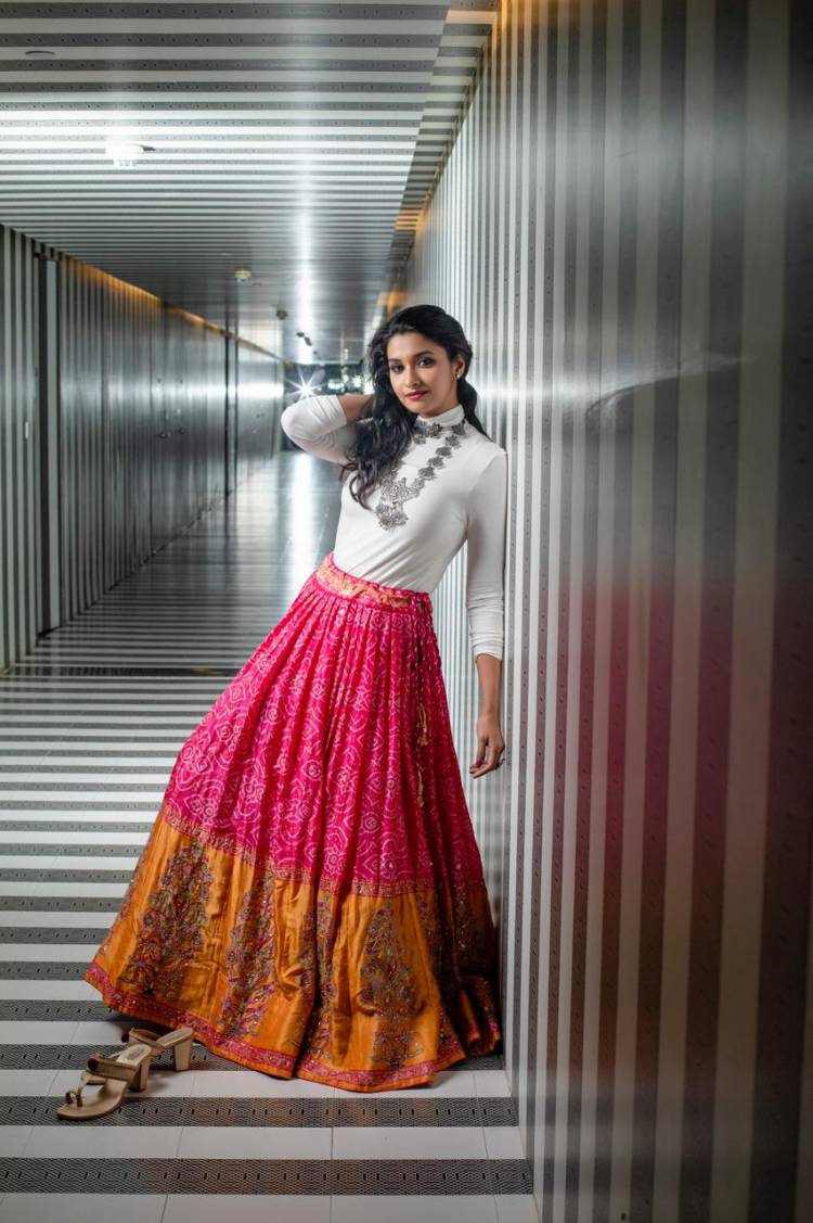 When Attraction meets Attitude! Actress @priya_Bshankar