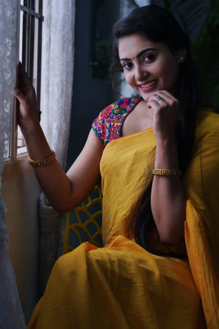 இளைய புன்னகை இளவரசி அனித்திராநாயர் plays an impressivepart in @vijaysrig Directorial #Pollathaulagilbayangaragame