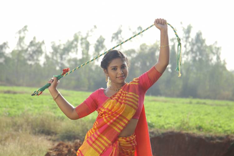 தெருக்கோடியில் பிறந்து நாகரீக வாழ்க்கைக்கு ஏங்கும்  ஒருவனின் கதை “ முன்னா “    