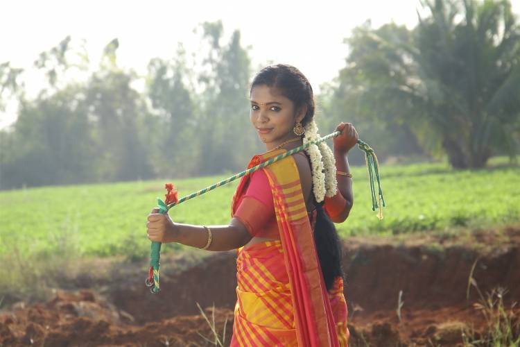 தெருக்கோடியில் பிறந்து நாகரீக வாழ்க்கைக்கு ஏங்கும்  ஒருவனின் கதை “ முன்னா “    