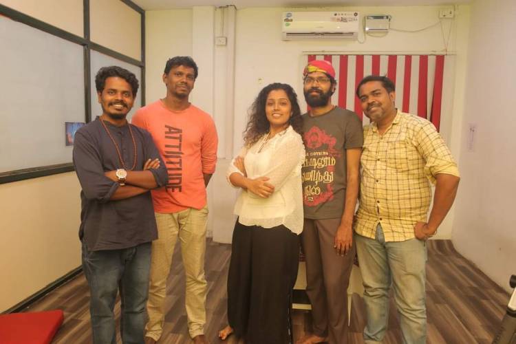 பாலாவின்  உதவியாளர்  வள்ளுவன்  'ஓகே கூகுள்'  என்கிற  7  நிமிடக் குறும்படத்தை  இயக்கியுள்ளார்.