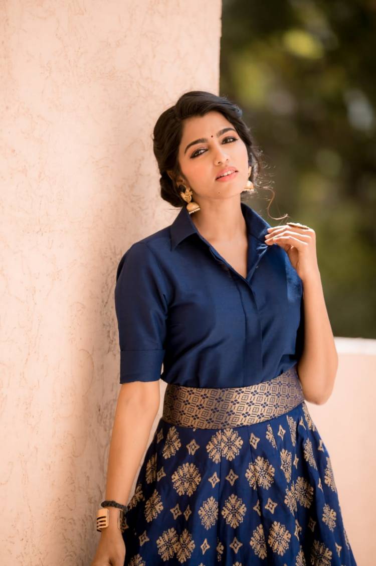 Stylish And Graceful Look Of Our Gorgeous Actress #SaiDhanshika, Looks Perfectly Incredible In The Royal Blue Attire!! 