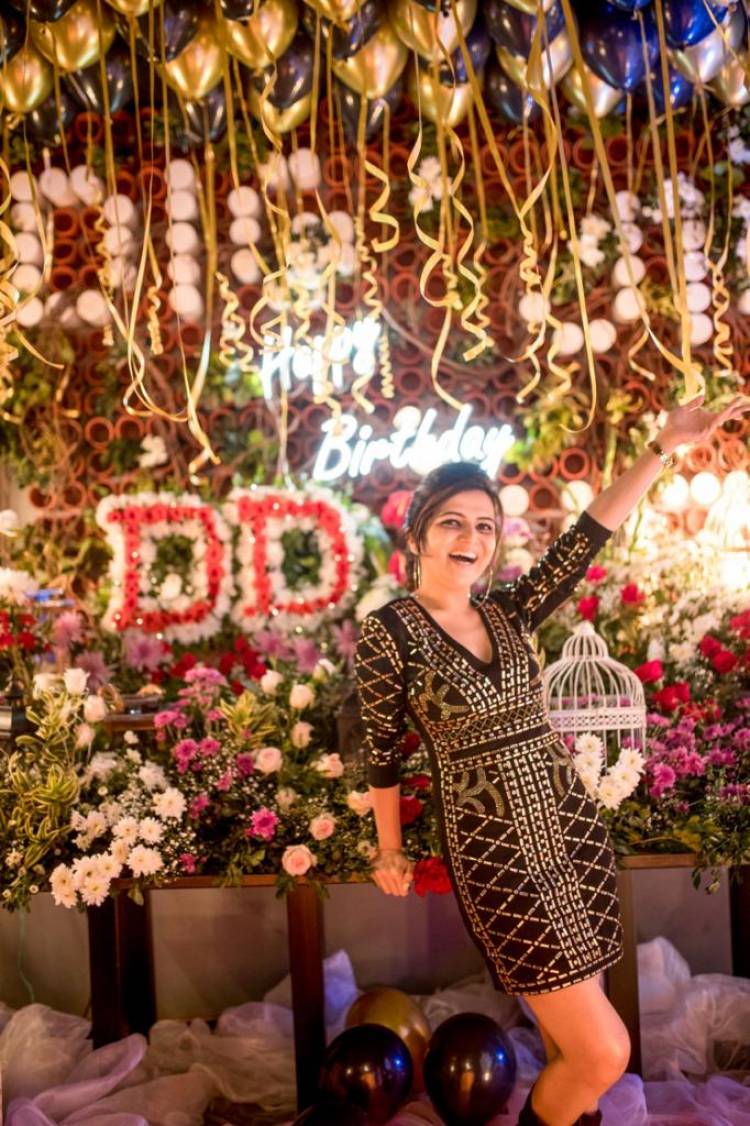 பிறந்த நாள் கொண்டாடும் நிகழ்ச்சி தொகுப்பாளினி  "Television queen"  திவ்யதர்ஷினியின் அடுத்த  பரிணாமம்!!!