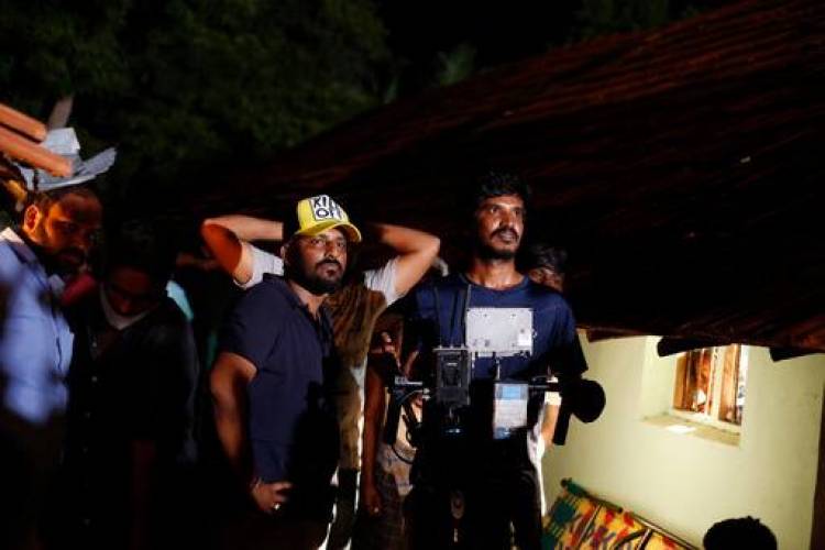 “No.6 Vaathiyar Kaalpandhaatta Kuzhu” 