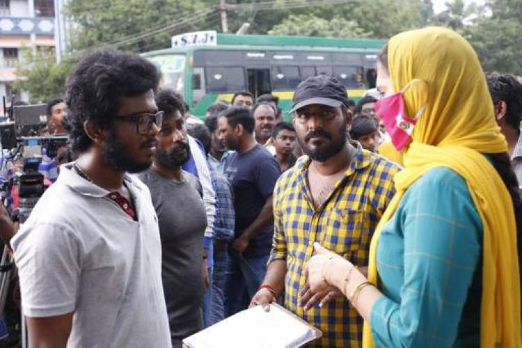 “No.6 Vaathiyar Kaalpandhaatta Kuzhu” 