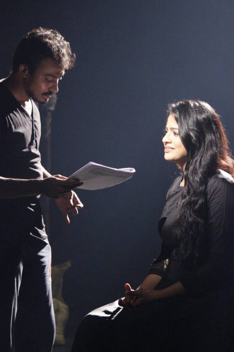 The Working Stills Of The Upcoming Film Of Late Actress #VJChitra's #Calls!