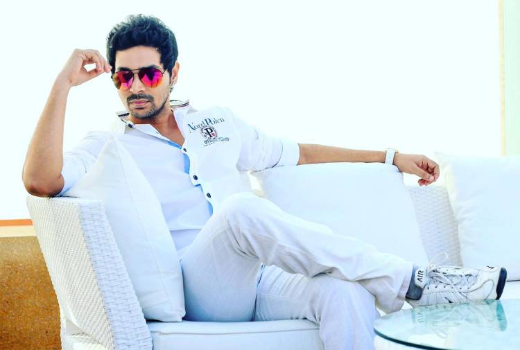 நடிகர் விவந்த் அவர்கள் சமீபத்தில் வெளியான ‘பாரிஸ் ஜெயராஜ்’ படத்தில் நடித்து மக்களிடையே பெரும் வரவேற்பை பெற்றார்.