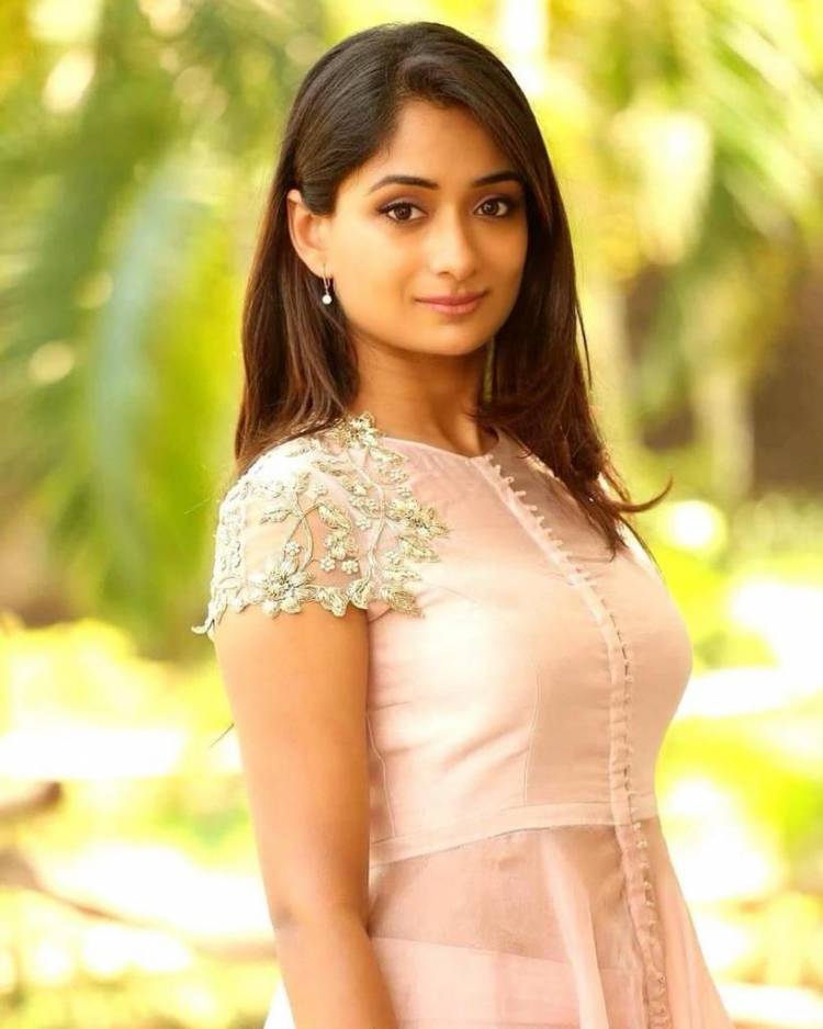 " நாட்டியம் "  பிரபல தொழில் அதிபர் வெங்கட்ராம ராஜுவின் மகள் சந்தியா ராஜு நாயகியாக அறிமுகமாகும்