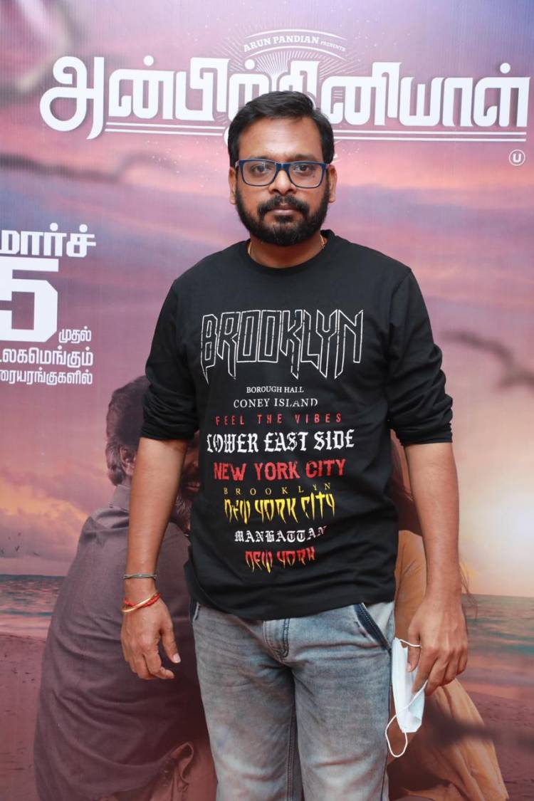 Actor & Producer @iarunpandianc is here at #AnbirkiniyalPremiere.