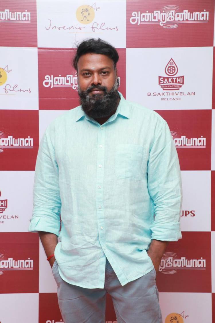 Actor & Producer @iarunpandianc is here at #AnbirkiniyalPremiere.