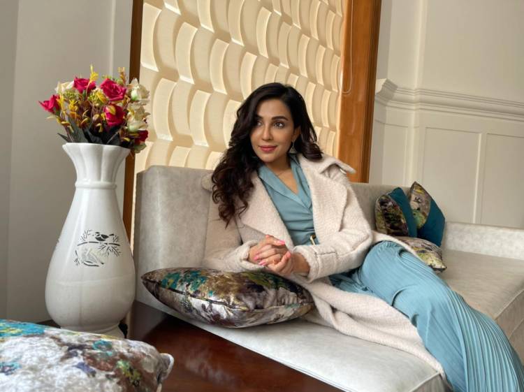 Tamil sensation Actress Parvati Nair Open Up On Being playing The Most Difficult Role In Her Upcoming Film 'Un Paarvayil' ! She Concluded