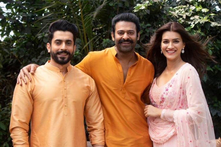 Welcoming @kritisanon and @mesunnysingh to the #Adipurush family.
