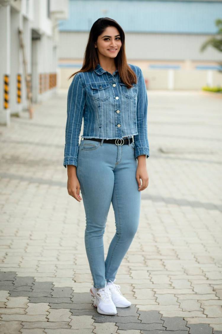Actress #Shivani looks alluring in the recent photoshoot