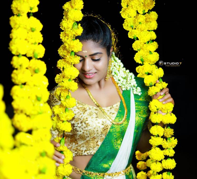 Good look actress dhanya