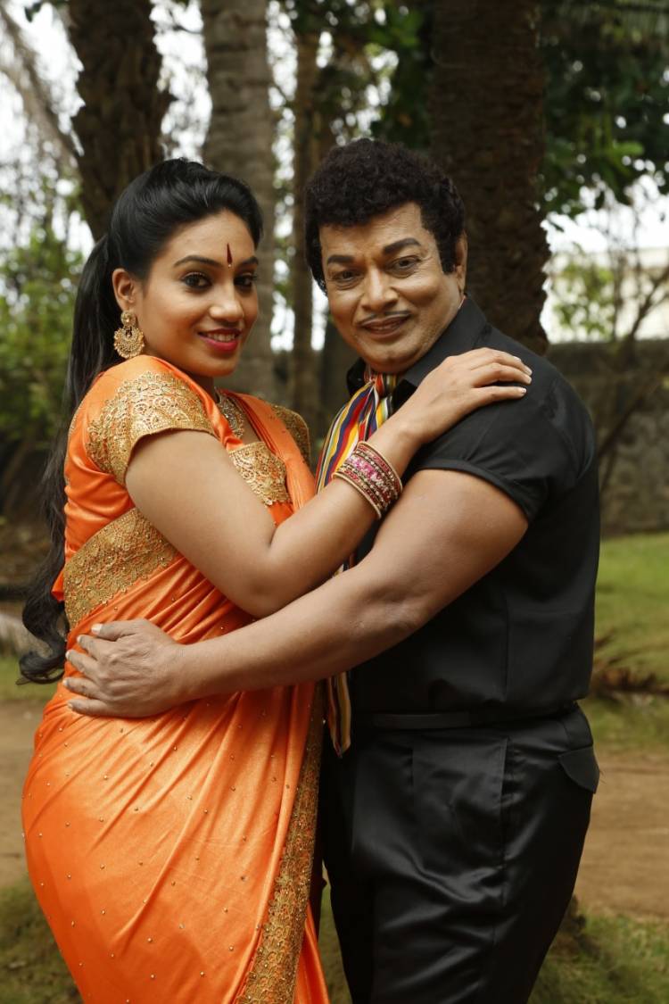 உழைக்கும்-கைகள்-movie News photo