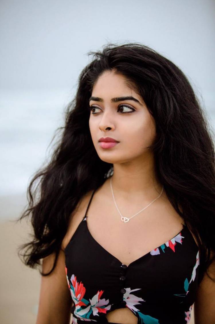 Debut  #kadampari Movie actress singer gorgeous #akilanarayanan @AkilaNarayanan_ recent photoshoot pictures 