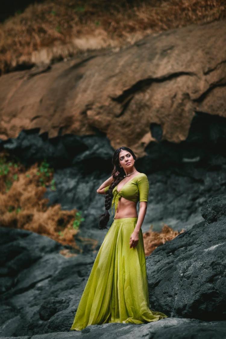 When Nature Meets Beauty! Actress #MalavikaMohanan