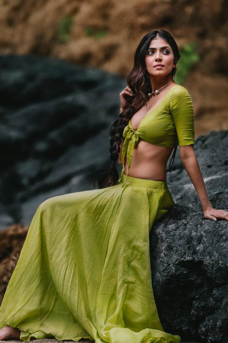 When Nature Meets Beauty! Actress #MalavikaMohanan