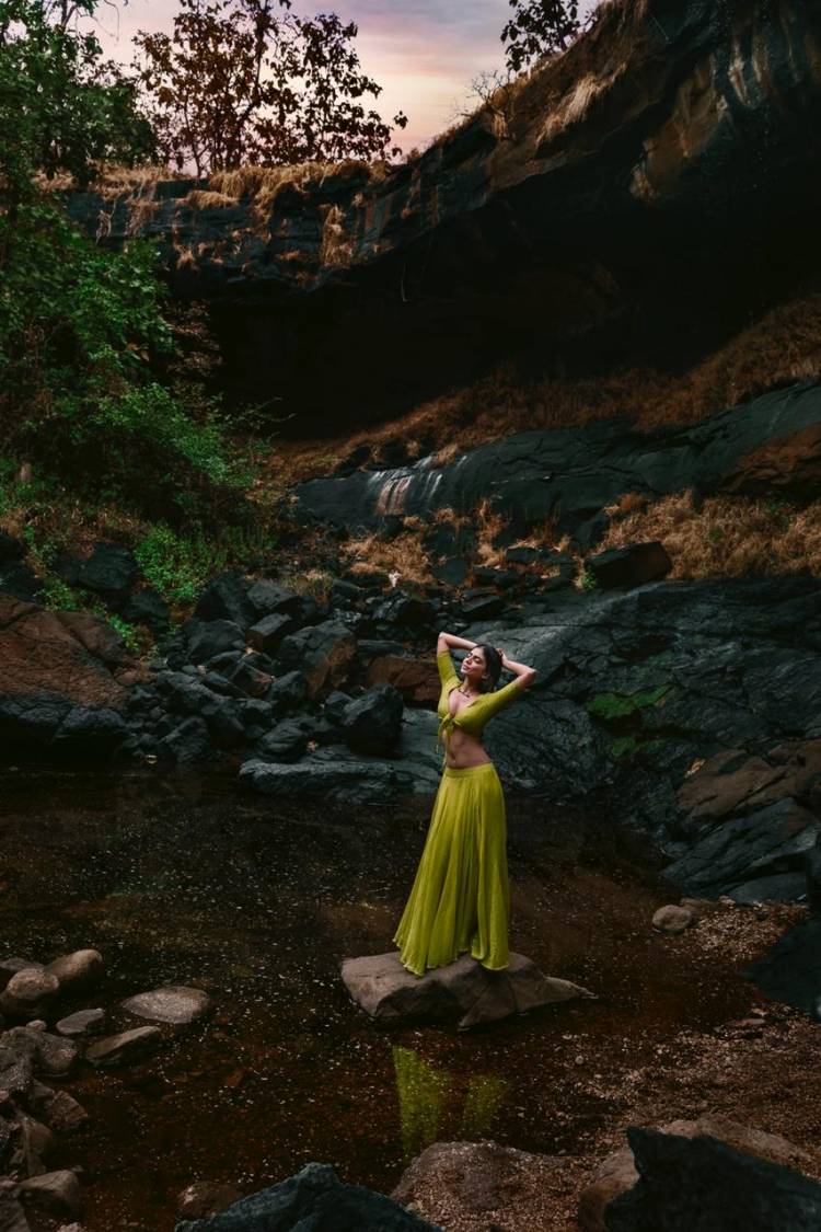 When Nature Meets Beauty! Actress #MalavikaMohanan