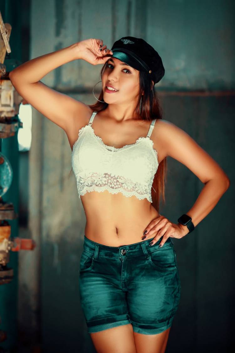 Every one are born to create some noise. A warm welcome to the Glam doll @urs_dolly New PhotoShoot images of #ActressDolly