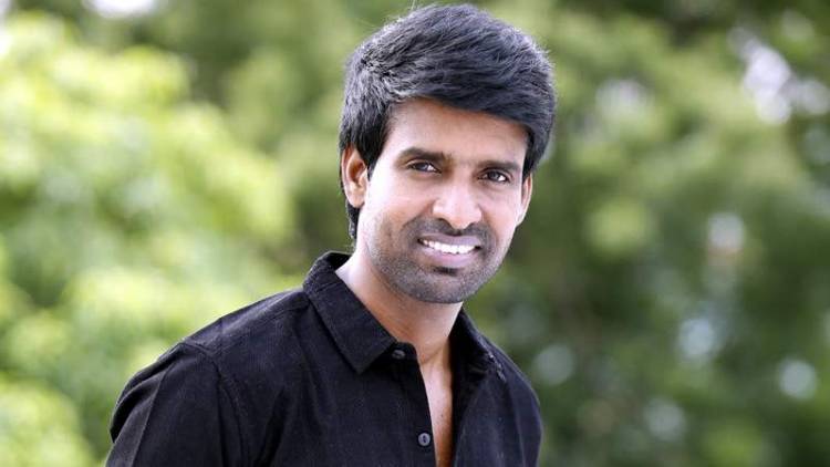 “வேலன்” படத்தில் மலையாளி வேடமேற்கும்  நடிகர்  சூரி !