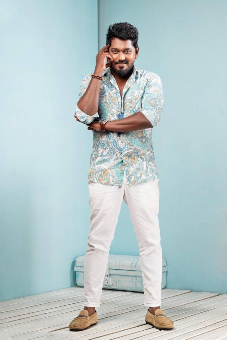 அண்ணாத்த படப்பிடிப்பில் பிறந்தநாள் கொண்டாடிய ‘கபாலி’  விஷ்வந்த்!