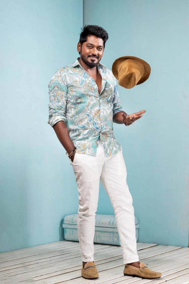 அண்ணாத்த படப்பிடிப்பில் பிறந்தநாள் கொண்டாடிய ‘கபாலி’  விஷ்வந்த்!