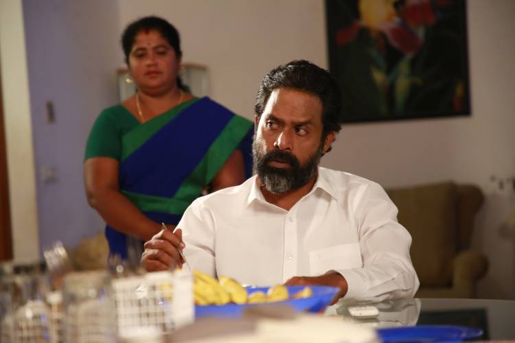 சின்னசாமி சினி கிரியேஷன்ஸ் தயாரிக்கும் “மஞ்ச சட்ட பச்ச சட்ட” 