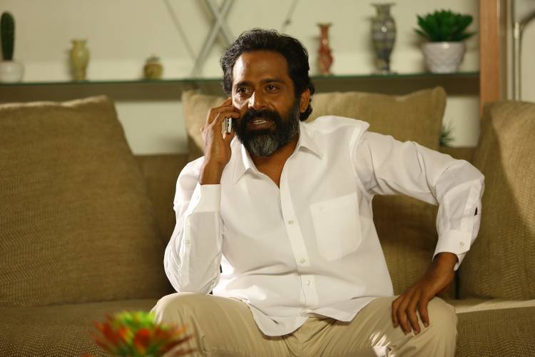 சின்னசாமி சினி கிரியேஷன்ஸ் தயாரிக்கும் “மஞ்ச சட்ட பச்ச சட்ட” 