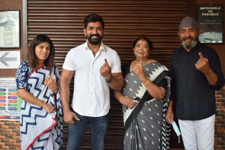 Actor Arunvijay and his Family members cast their votes