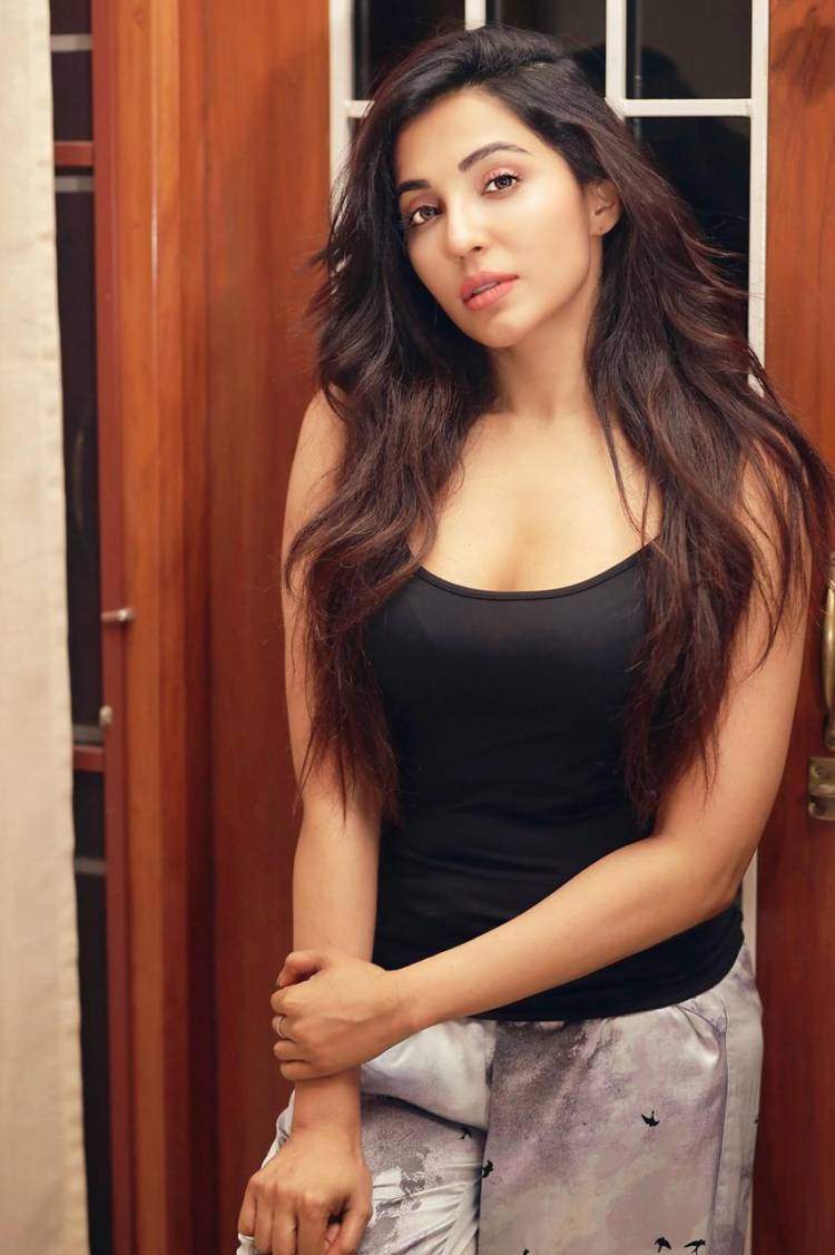 Actress #Parvati is all elegance  and class in these pictures  from her most recent photoshoot! 