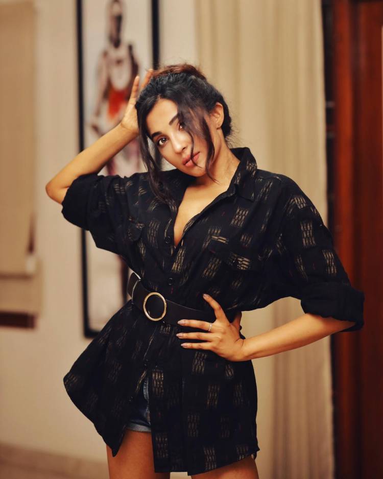 Actress #Parvati is all elegance  and class in these pictures  from her most recent photoshoot! 