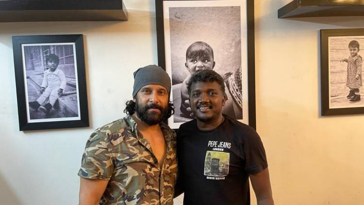 கர்ணன் படம் பார்த்துவிட்டு இயக்குனரை வீடு தேடி சென்று பாராட்டிய நடிகர் விக்ரம்  #ChiyaanVikram