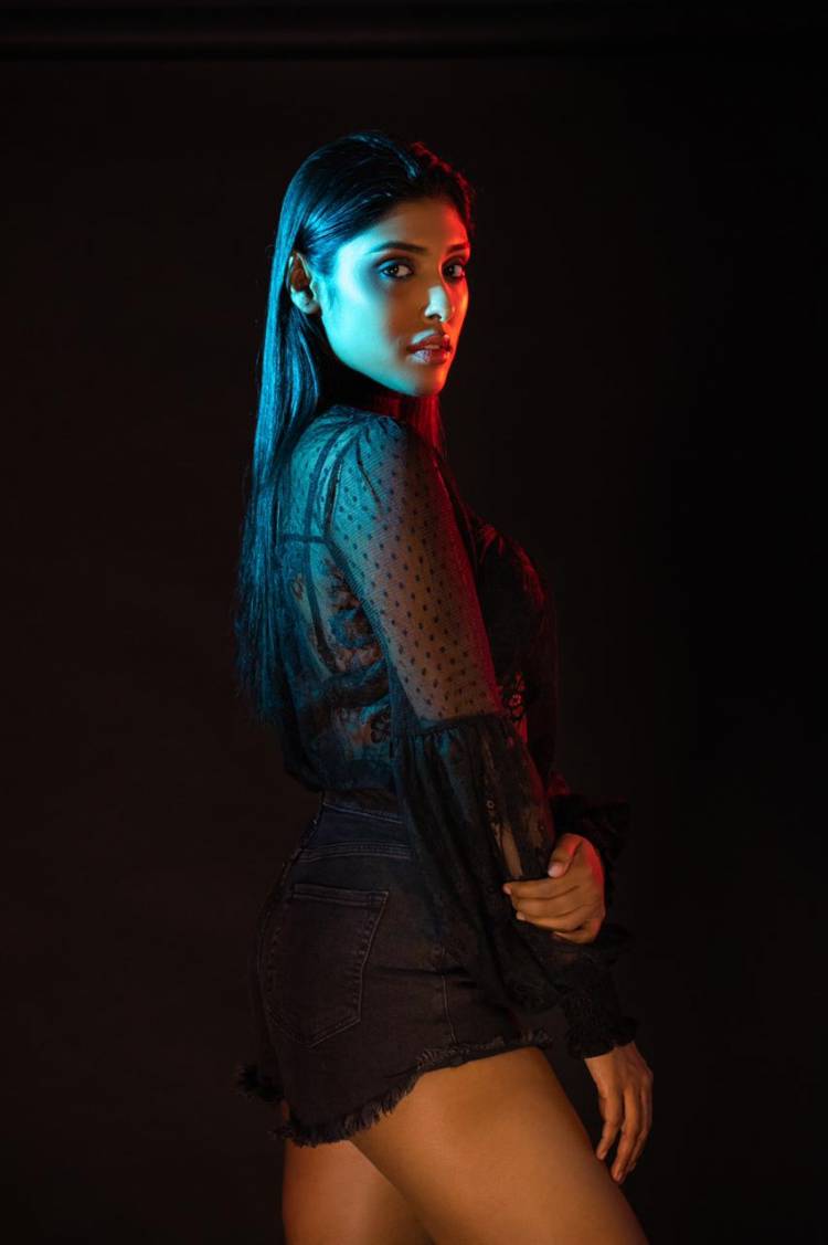 "Bigil" Movie Fame Beautiful Actress @GayathriReddy95 Looking Very Gorgeous and Stunning in Recent photoshoot stills