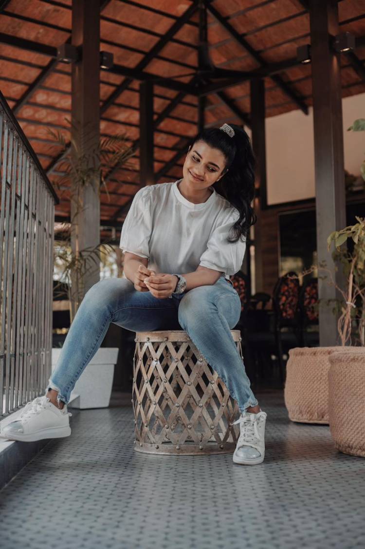These cute pictures of @aishu_dil in a modern outfit are sure to charm one and all