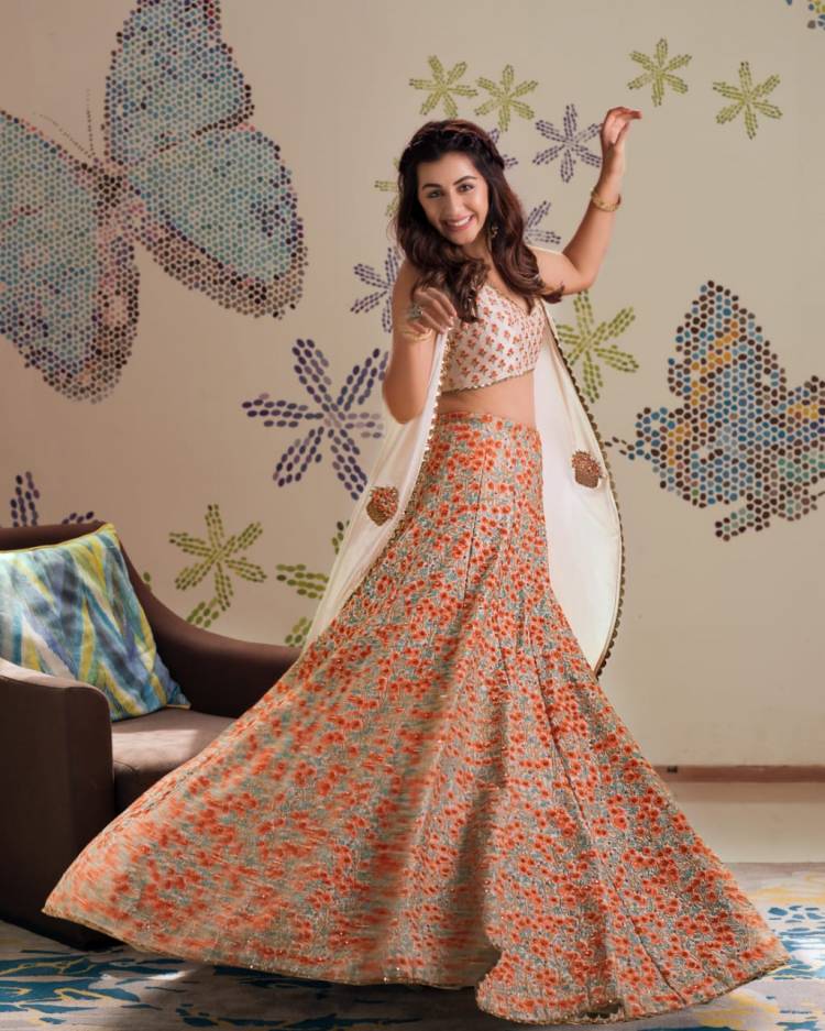 Twirling in delight!!  Actress #NikkiGalrani looks fresh