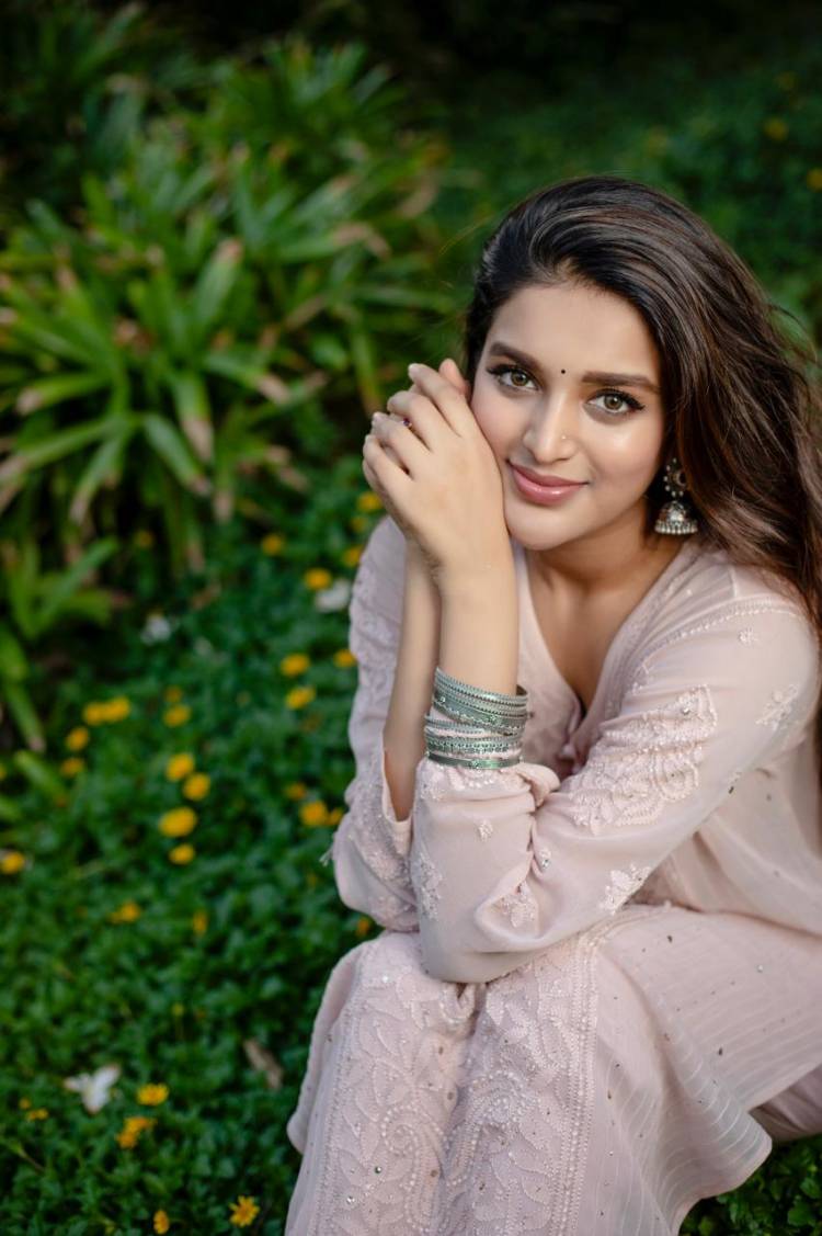 Dashing @AgerwalNidhhi Kudos #NidhhiAgerwal for starting