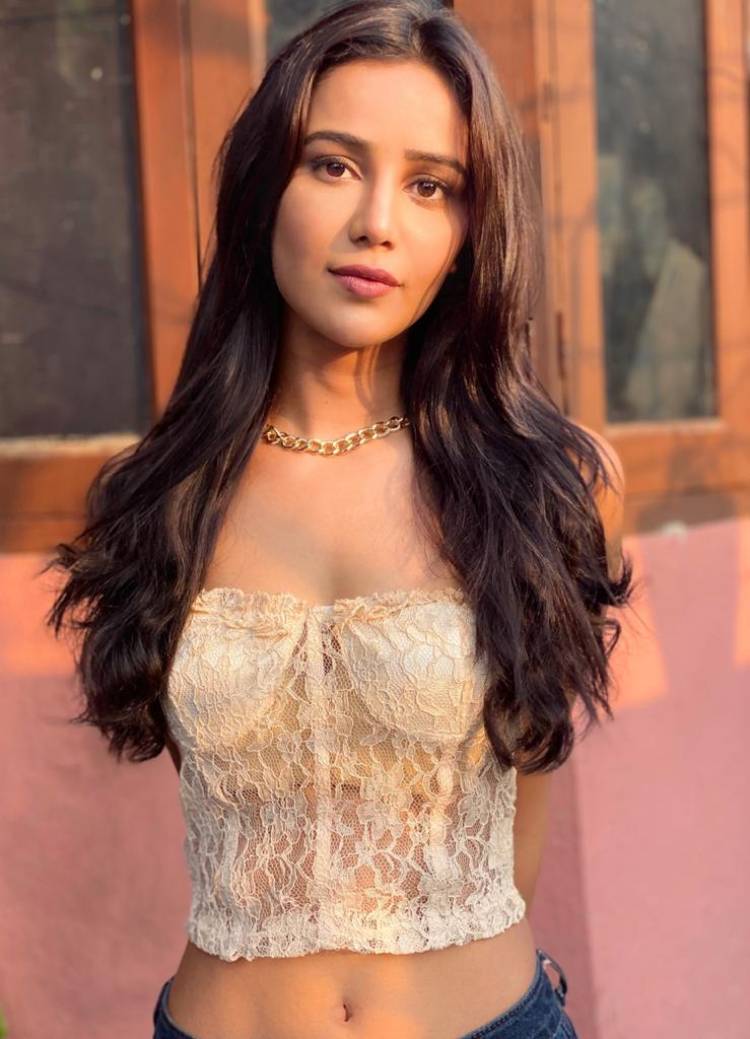 Cuteness overloaded pictures of  #Sarkar Pretty Actress #SimranGupta