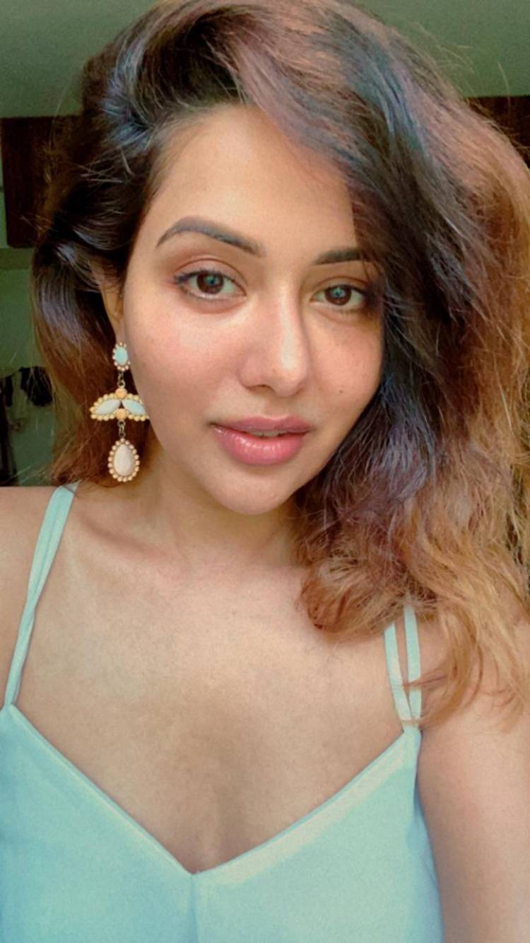 Actress #RaizaWilson looks pretty as a picture in these lovely photos shot recently!