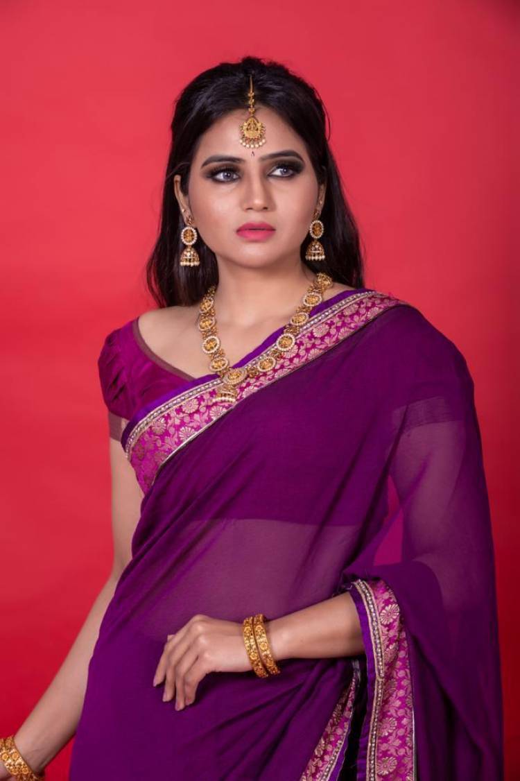 திரையுலகில் வலம் வர விரும்பும் பிரபல மாடல் அழகி சுலேகா தஹியா