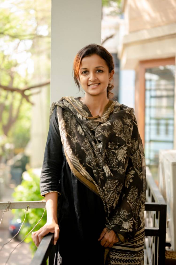 இயக்குனர் கிருத்திகா உதயநிதி இயக்கும் புதிய படத்தில் காளிதாஸ் ஜெயராம் - தான்யா ரவிசந்திரன் நடிக்கின்றனர்