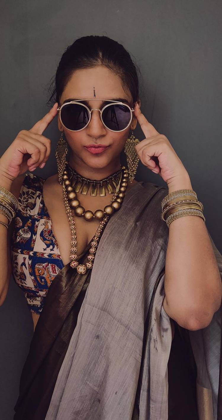 Rockin summer, saree style. Actress #Vasundhara in make over.