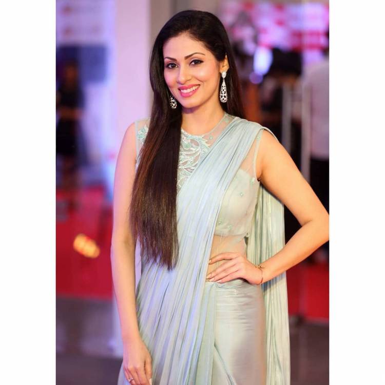 Actress #sadha looks ravishingly beautiful in the latest stills