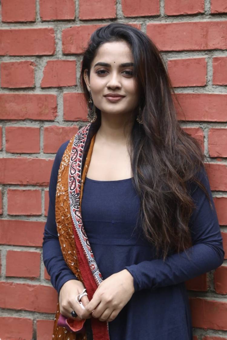 Trident Arts R ரவீந்திரன் தயாரிப்பில்  அஷ்வின்குமார் லக்ஷ்மிகாந்த்  நாயகனாக நடிக்கும்   "என்ன சொல்ல போகிறாய்” படத்தின் பூஜை  இன்று கோலகலமாக நடைபெற்றது !